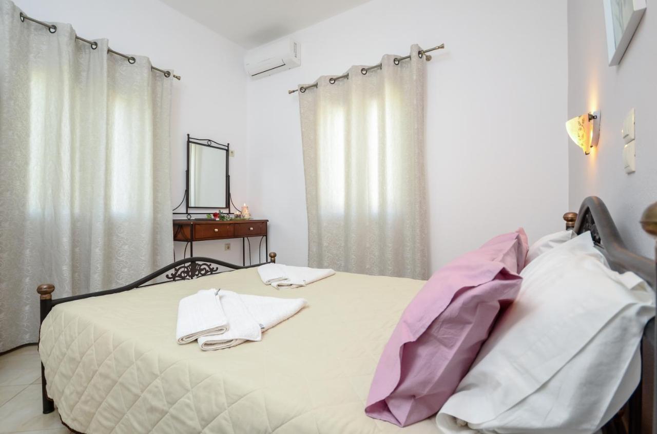 ميكري فيغلا Gaitani Apartments Plaka Naxos المظهر الخارجي الصورة