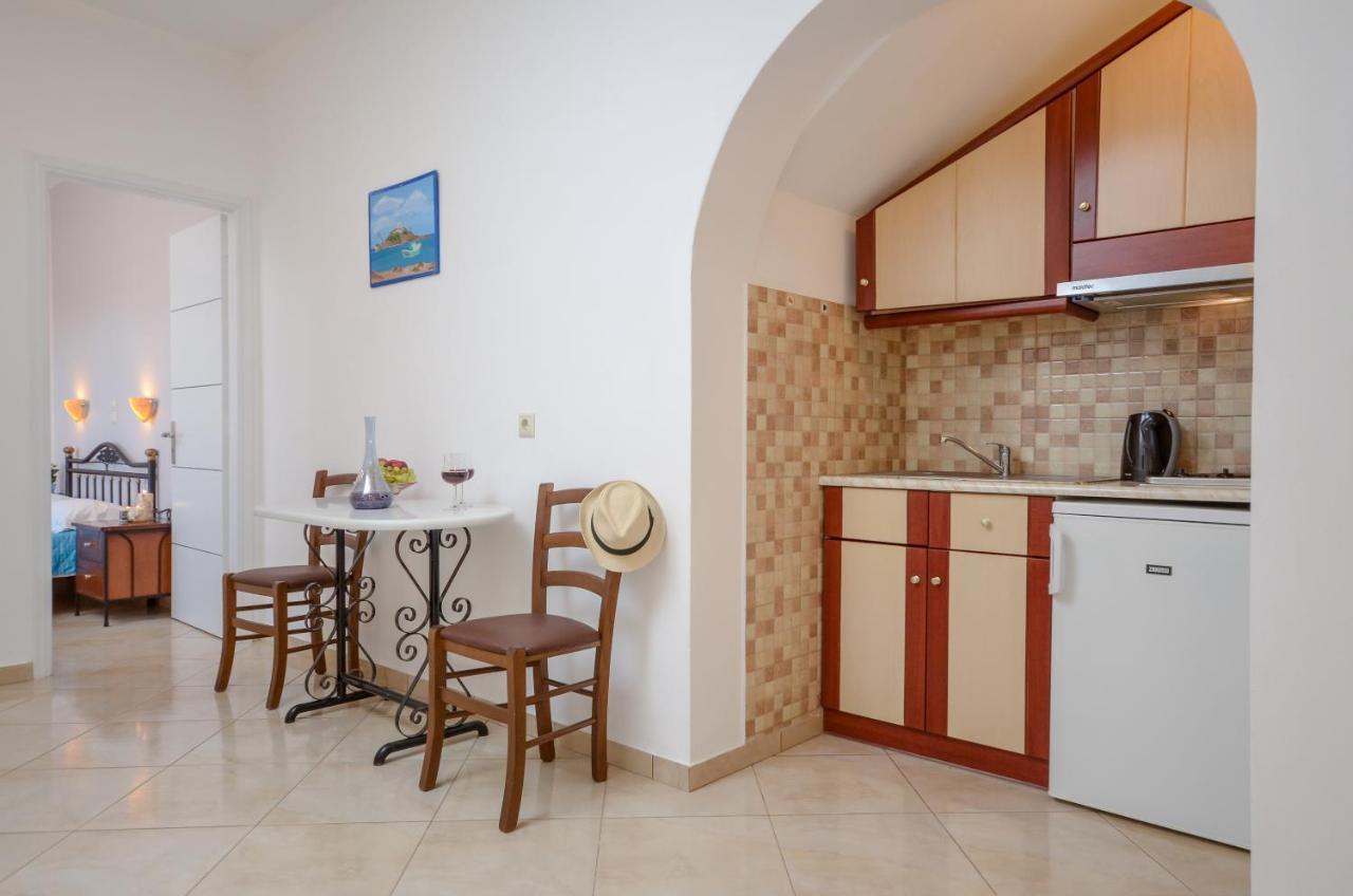 ميكري فيغلا Gaitani Apartments Plaka Naxos المظهر الخارجي الصورة