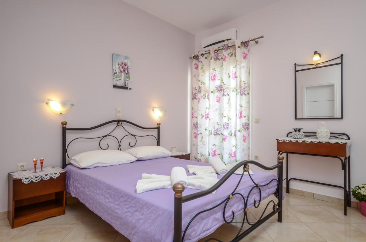ميكري فيغلا Gaitani Apartments Plaka Naxos المظهر الخارجي الصورة