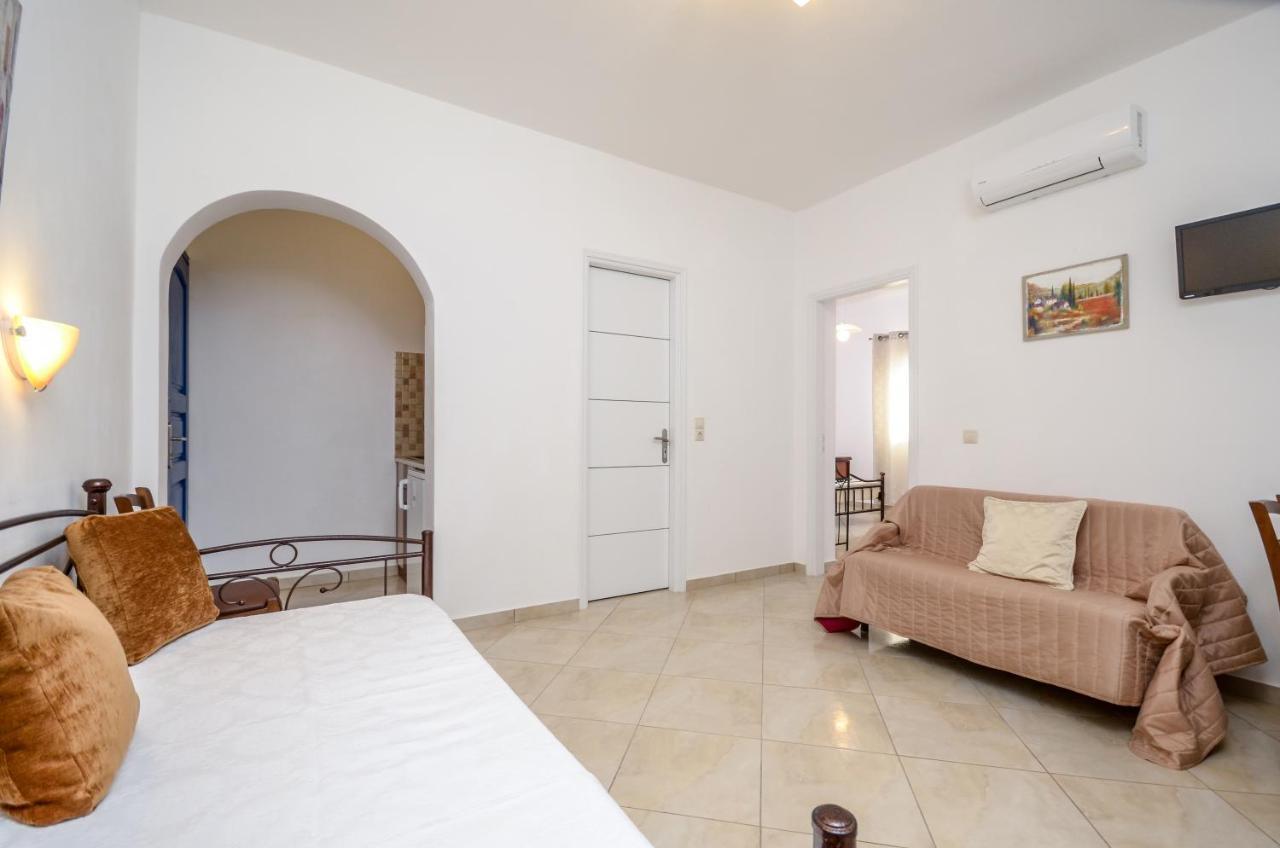ميكري فيغلا Gaitani Apartments Plaka Naxos المظهر الخارجي الصورة